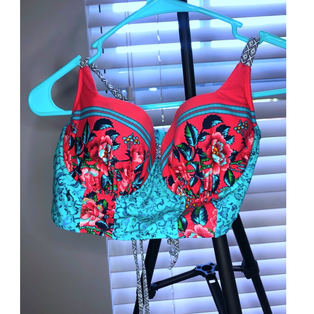 Swim suite top
